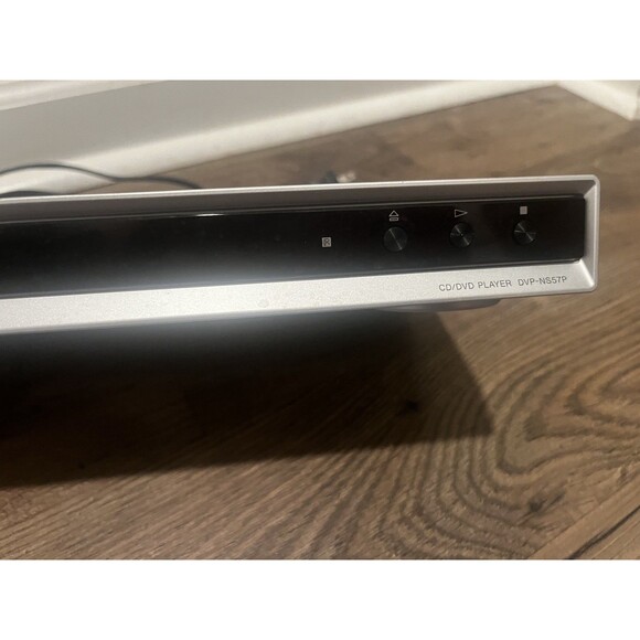 Sony DVP-NS57P Progressive Scan CD & DVD Player with remote - Picture 8 of 9